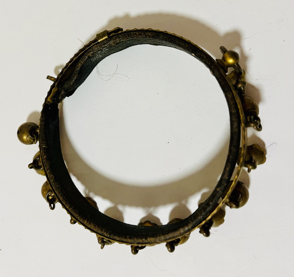 Rare Victorian Gilt Dog Collar View XI