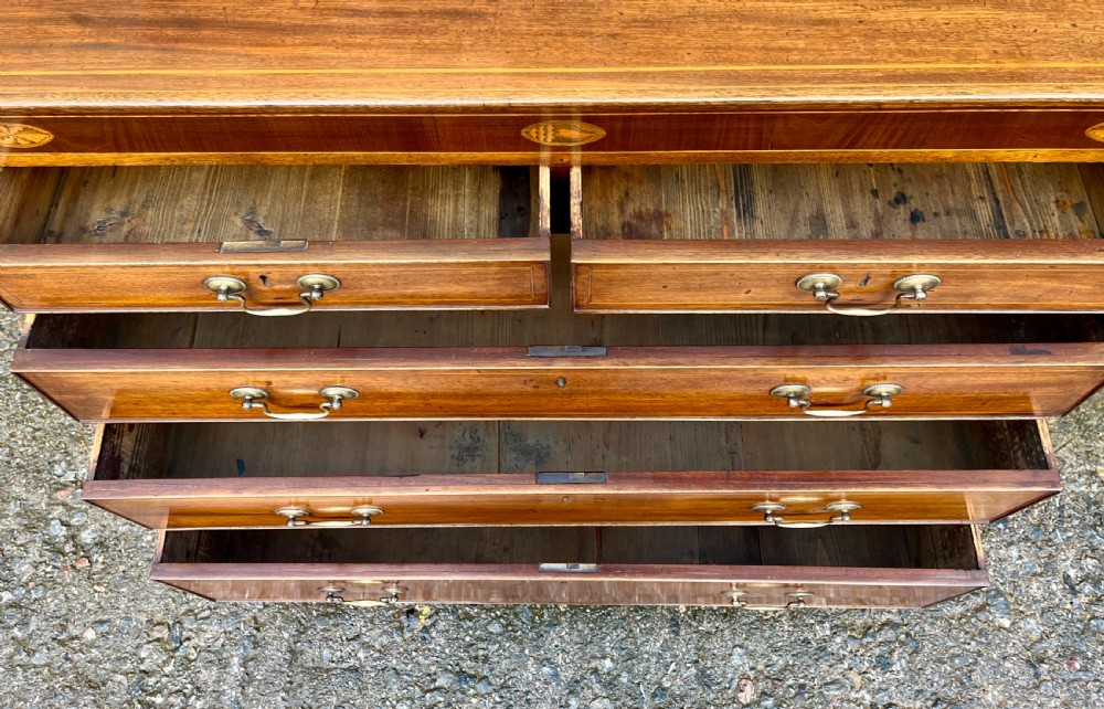 Georgian Mahogany Chest of Drawers View IV