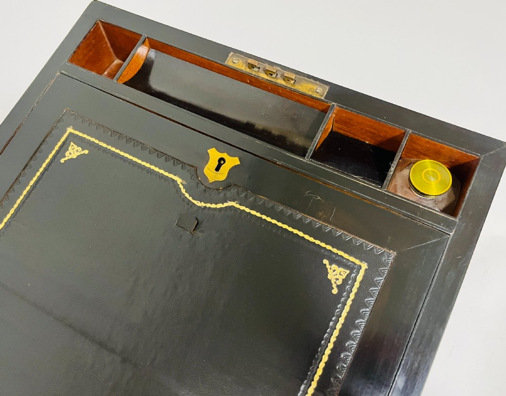 Victorian Walnut Writing Slope with Secret Drawers View VII