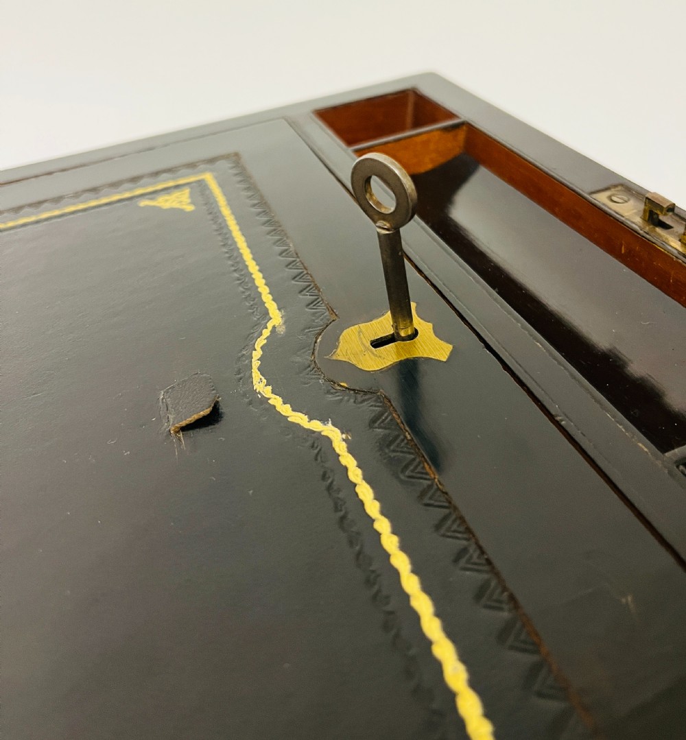 Victorian Walnut Writing Slope with Secret Drawers View IX