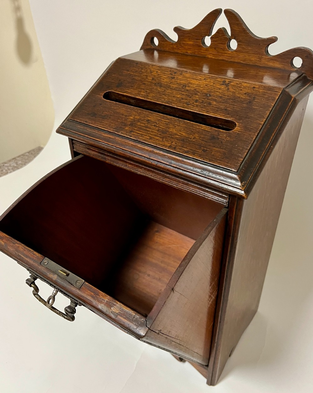 Edwardian Oak Estate Letter Box View V