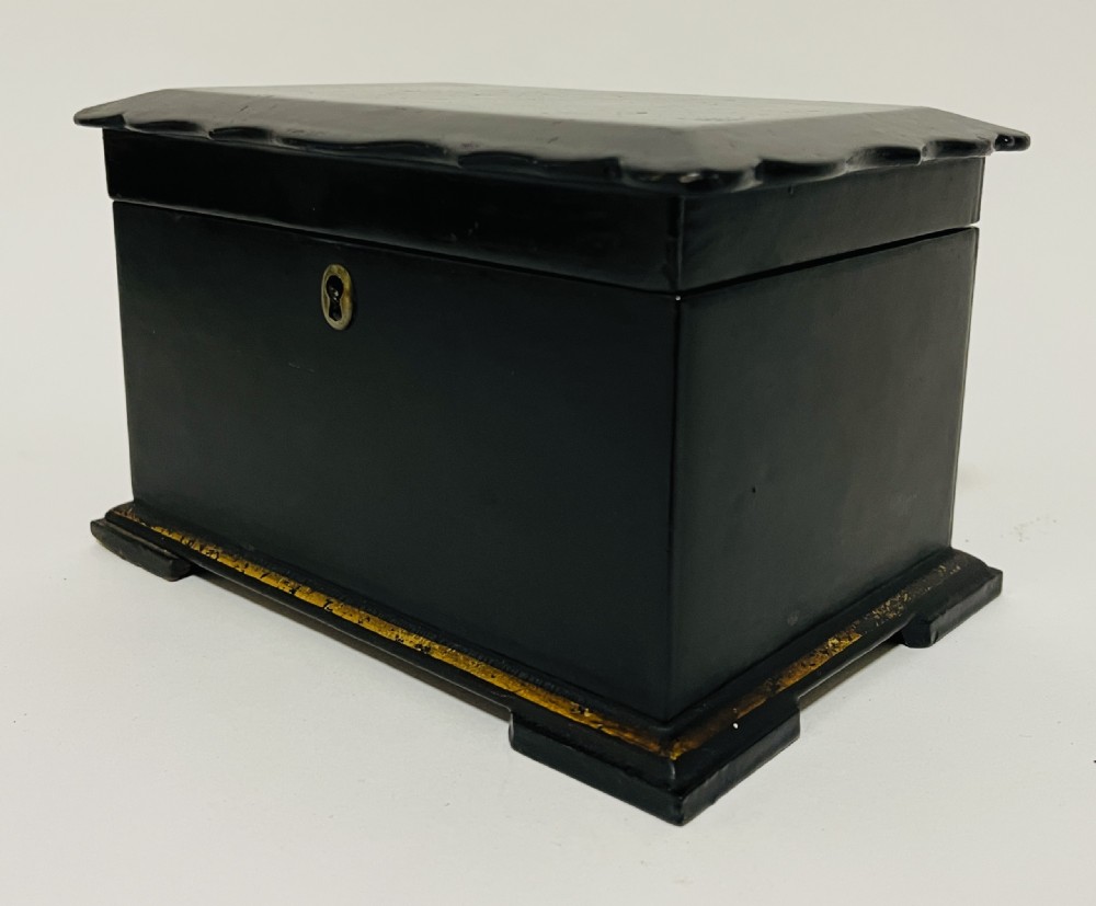 Antique Black Lacquered Tea Caddy View X