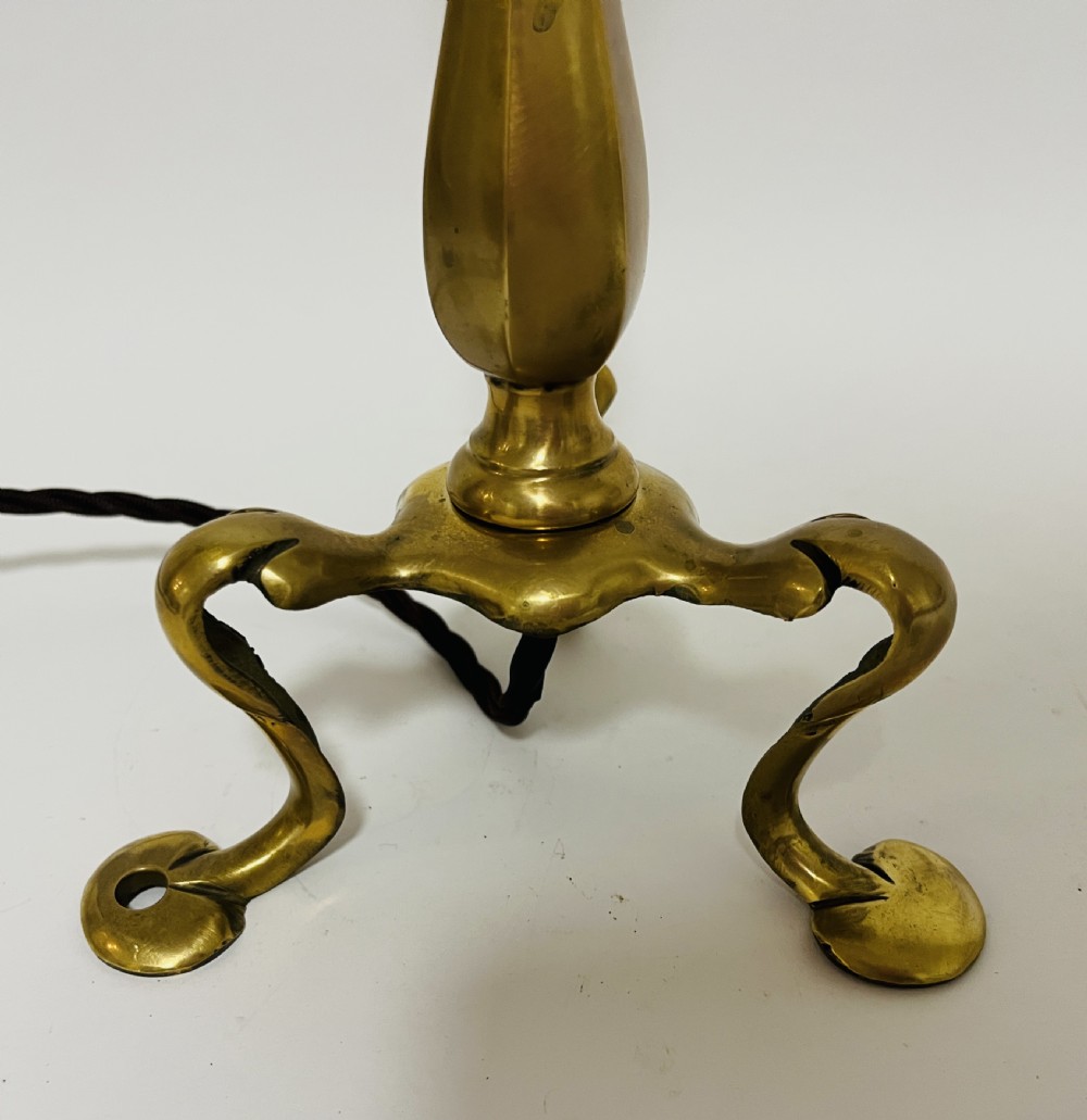 Antique Brass Pullman Table Lamp View II