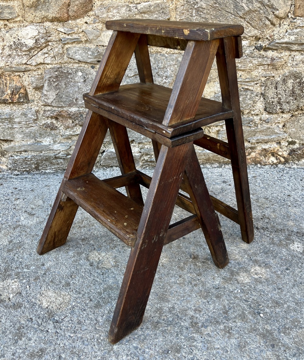 Antique Pine Metamorphic Steps