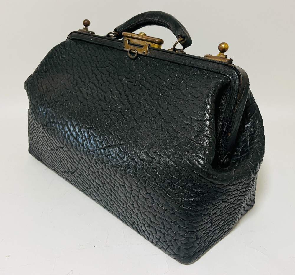 Antique Leather Gladstone Bag
 View II