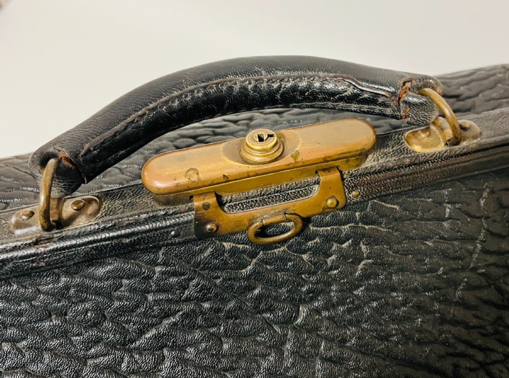 Antique Leather Gladstone Bag
 View VI