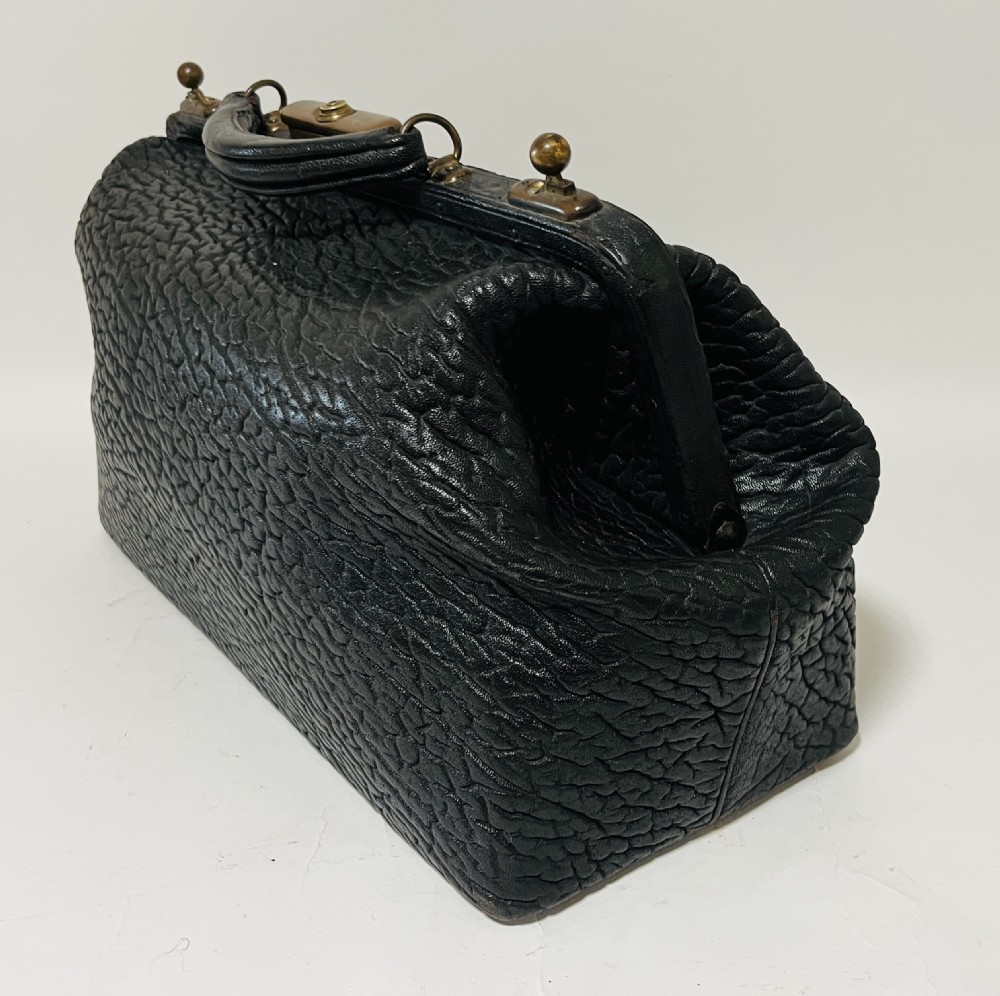 Antique Leather Gladstone Bag
 View XIII