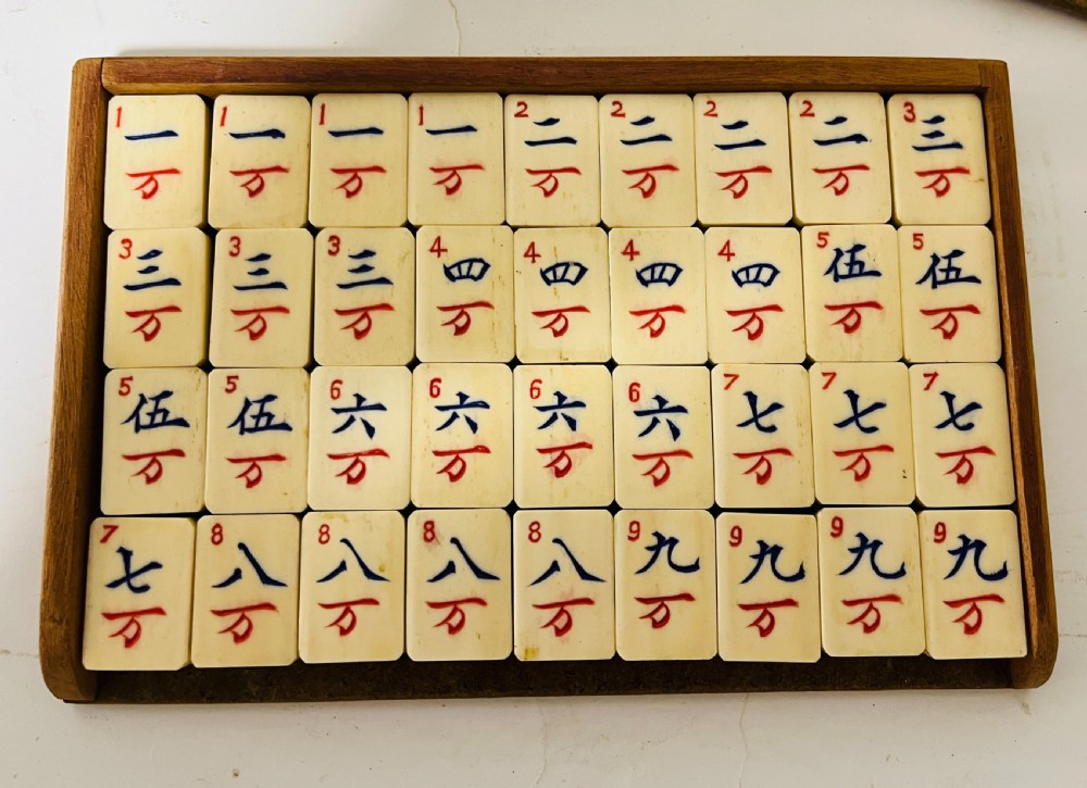 Bone and Bamboo Mahjong Set View II