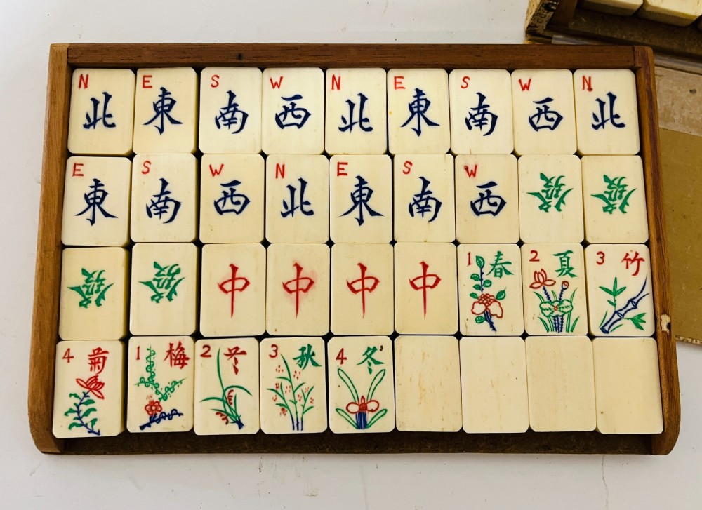 Bone and Bamboo Mahjong Set View V