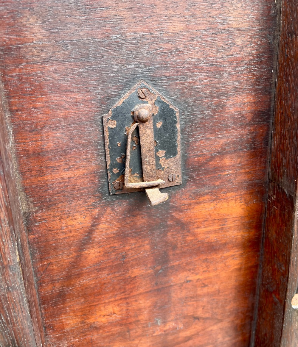 Georgian Mahogany Tilt Top Occasional Table View XVIII