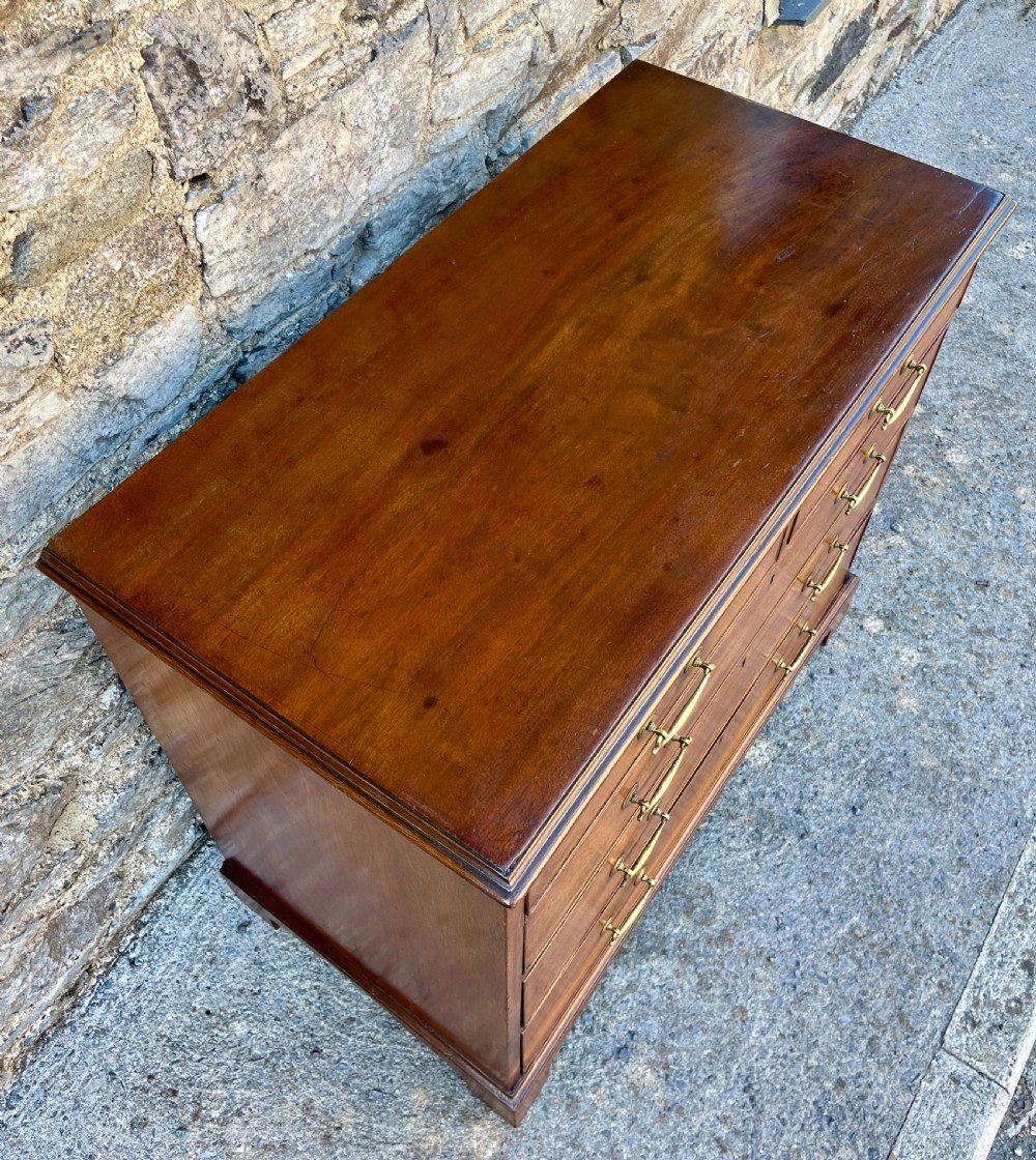 Georgian Mahogany Chest of Drawers View VIII