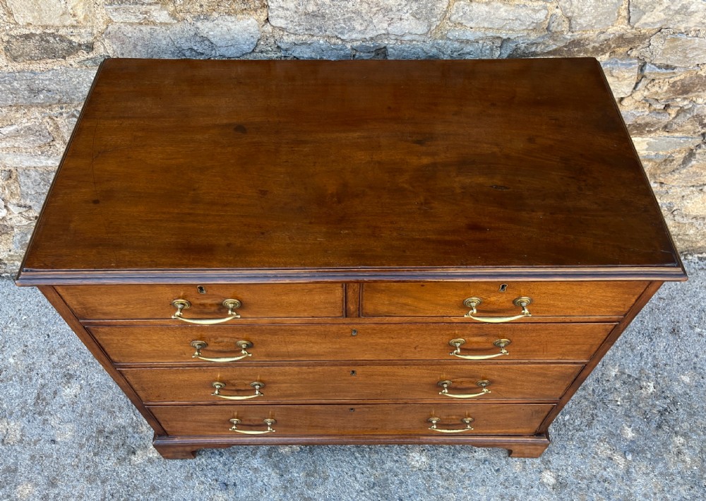 Georgian Mahogany Chest of Drawers View IX