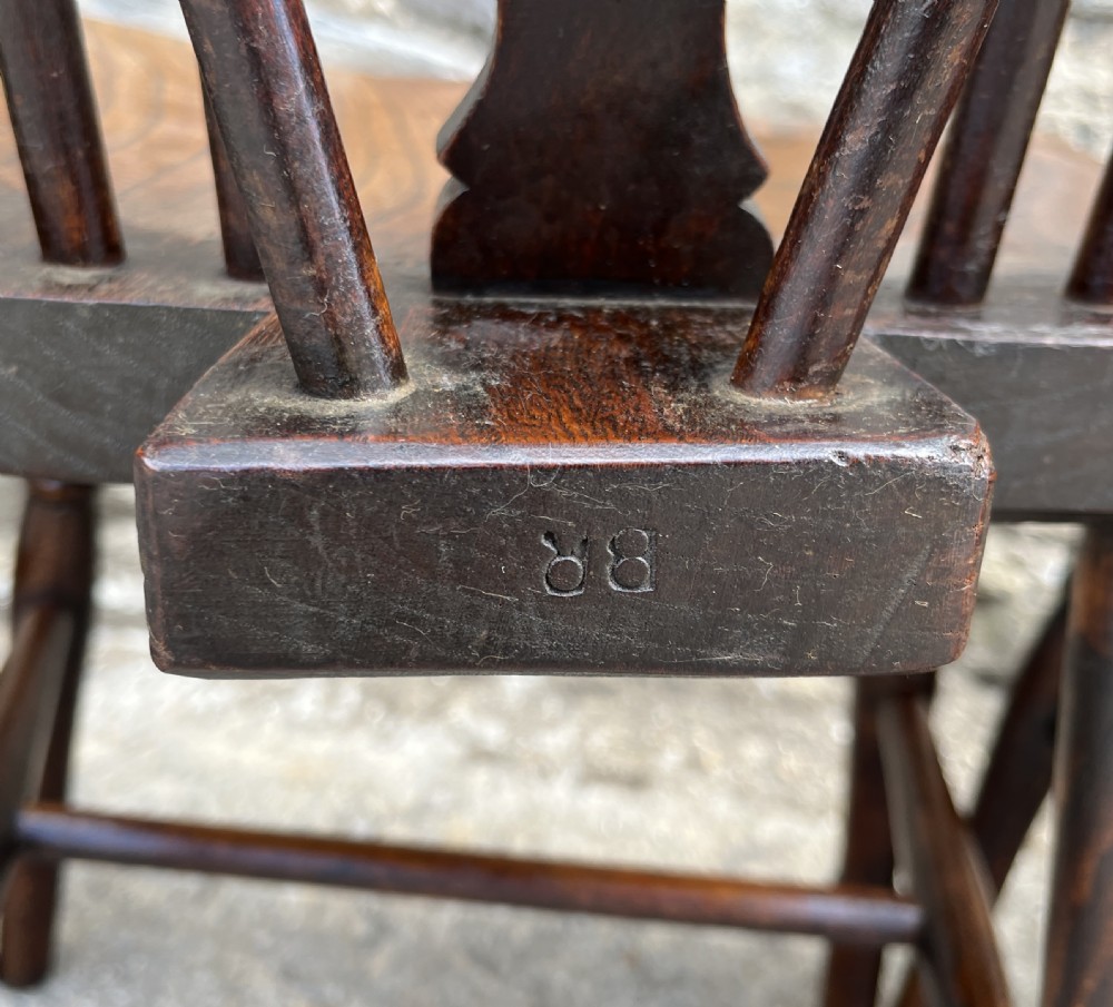 Harlequin Set of 6 Antique Wheelback Chairs View XII