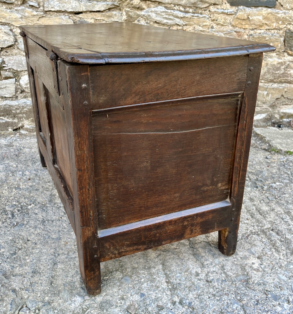 Small 18th Century Oak Coffer View XV
