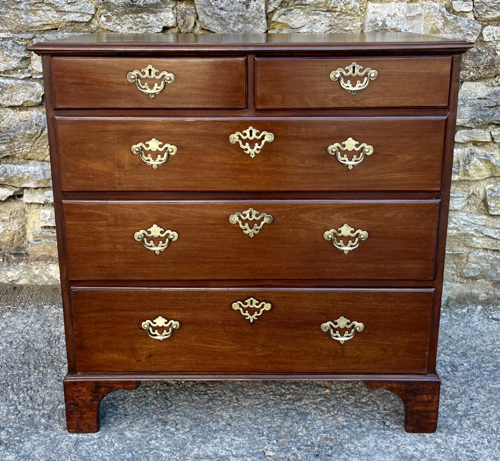 Georgian Mahogany Chest of Drawers