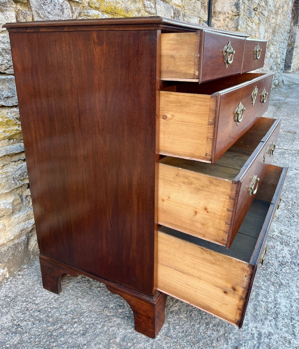 Georgian Mahogany Chest of Drawers View XVI
