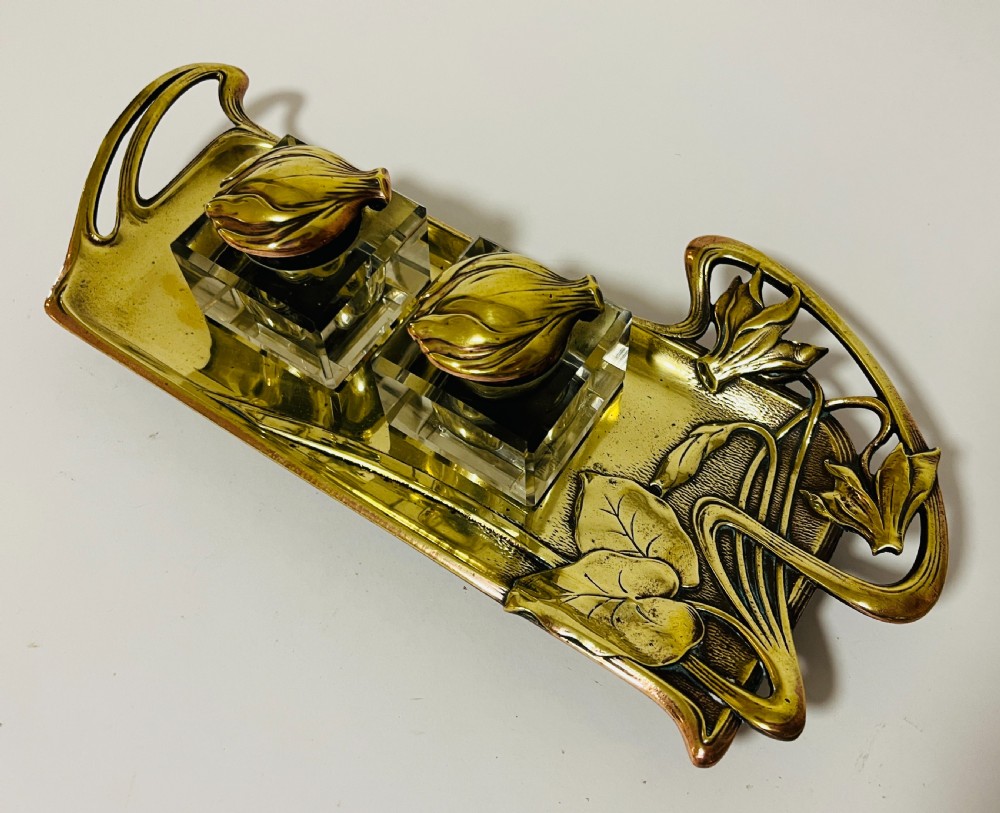 Art Nouveau Brass Geschutzt Desk Stand
 View III