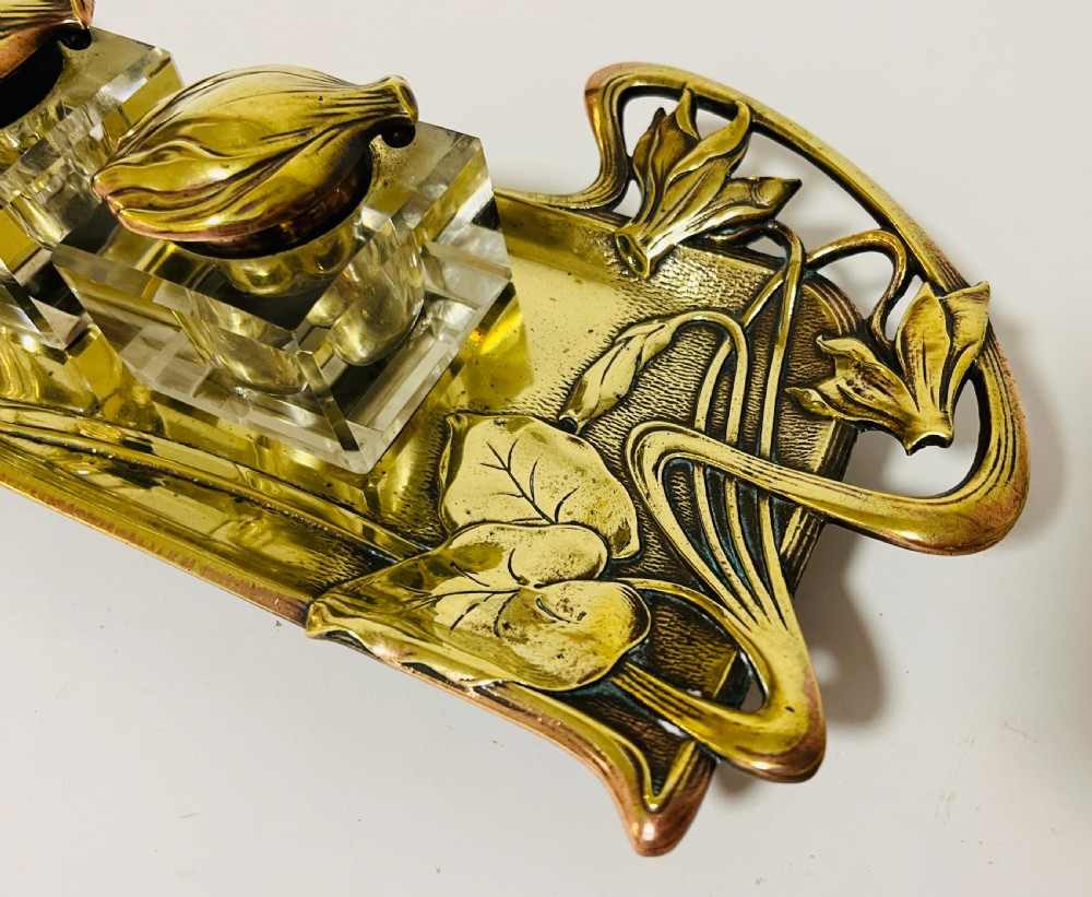 Art Nouveau Brass Geschutzt Desk Stand
 View V