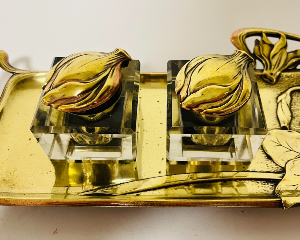 Art Nouveau Brass Geschutzt Desk Stand
 View VII