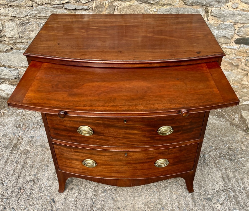 Georgian Mahogany Bachelors Chest of Drawers View IV