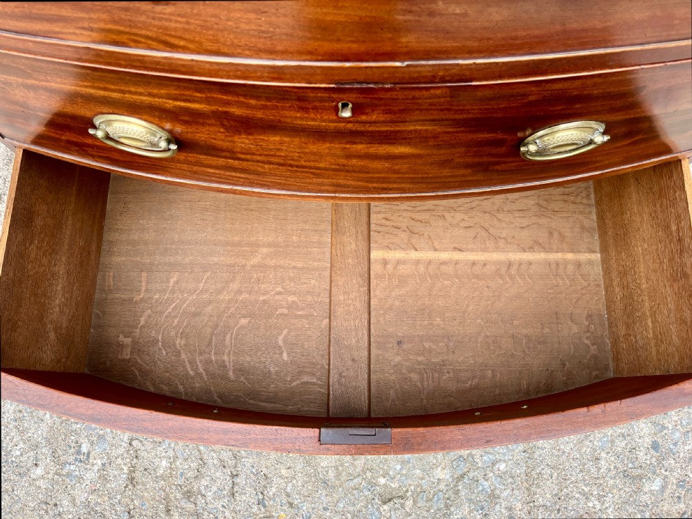 Georgian Mahogany Bachelors Chest of Drawers View VI