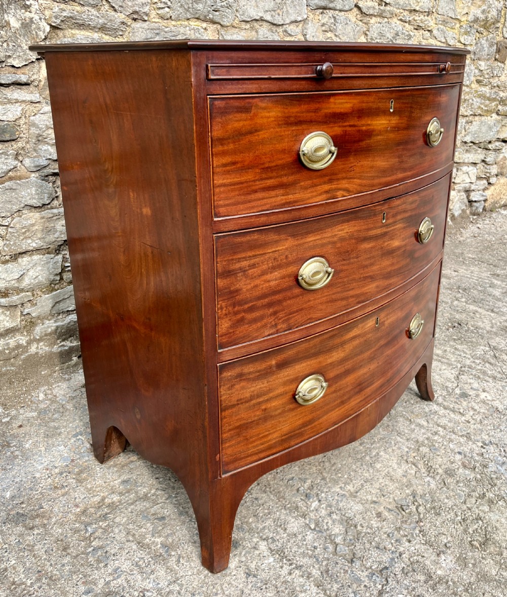 Georgian Mahogany Bachelors Chest of Drawers View VIII