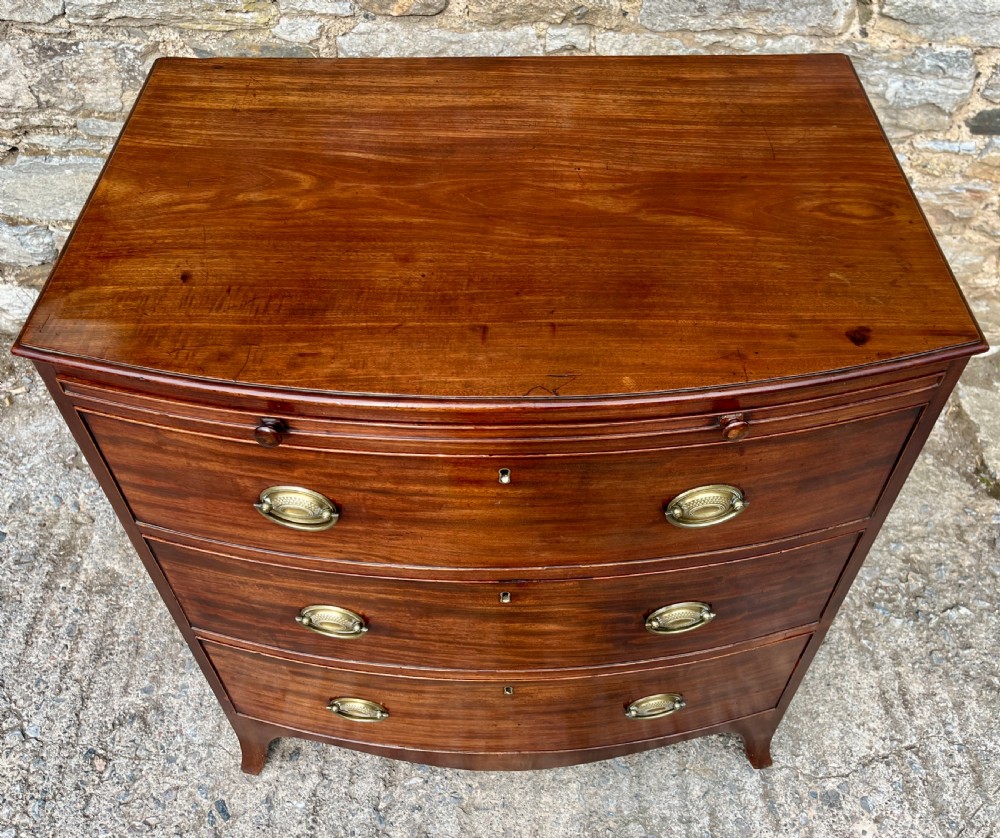 Georgian Mahogany Bachelors Chest of Drawers View IX