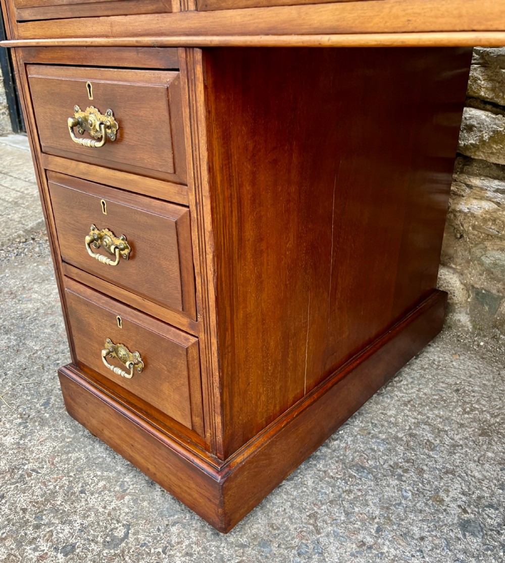 Edwardian Mahogany Pedestal Desk View VII