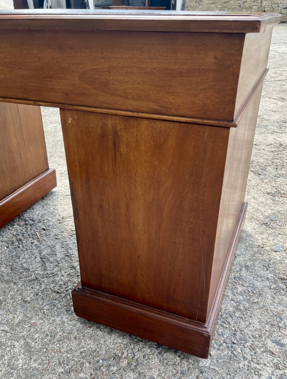 Edwardian Mahogany Pedestal Desk View IX