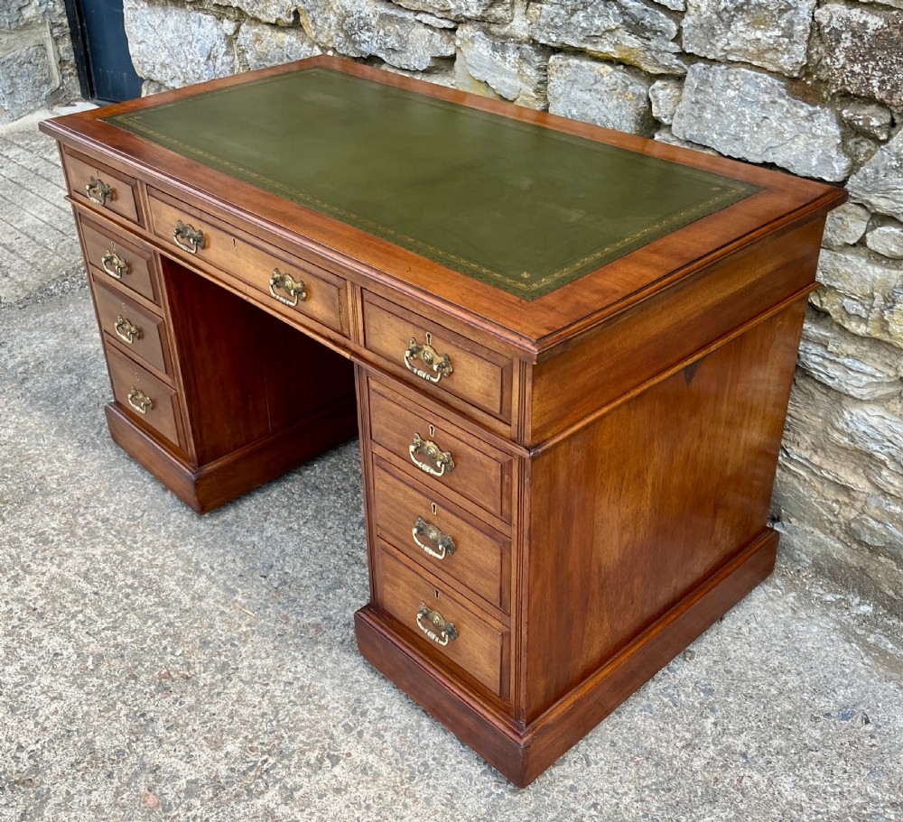 Edwardian Mahogany Pedestal Desk View XI