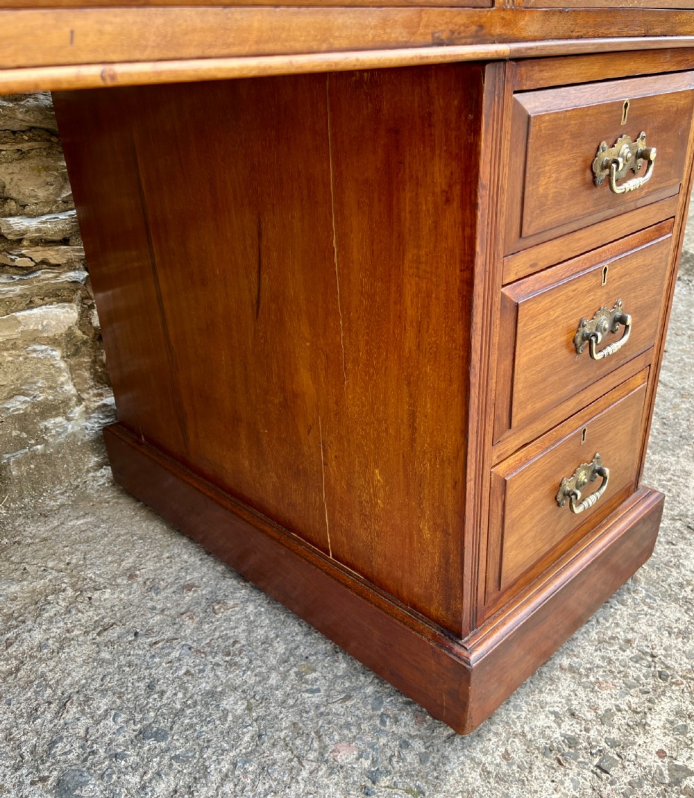 Edwardian Mahogany Pedestal Desk View XII