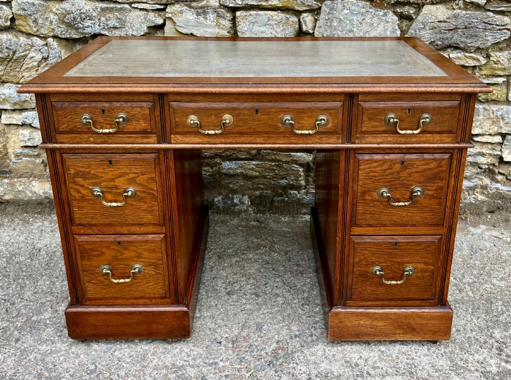 Small Antique Oak Pedestal Desk