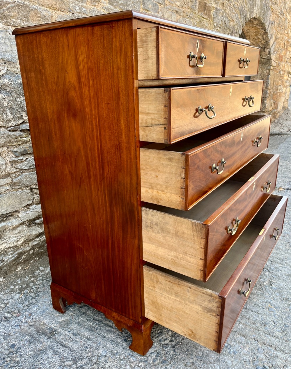 Large Georgian Mahogany Chest of Drawers View XII