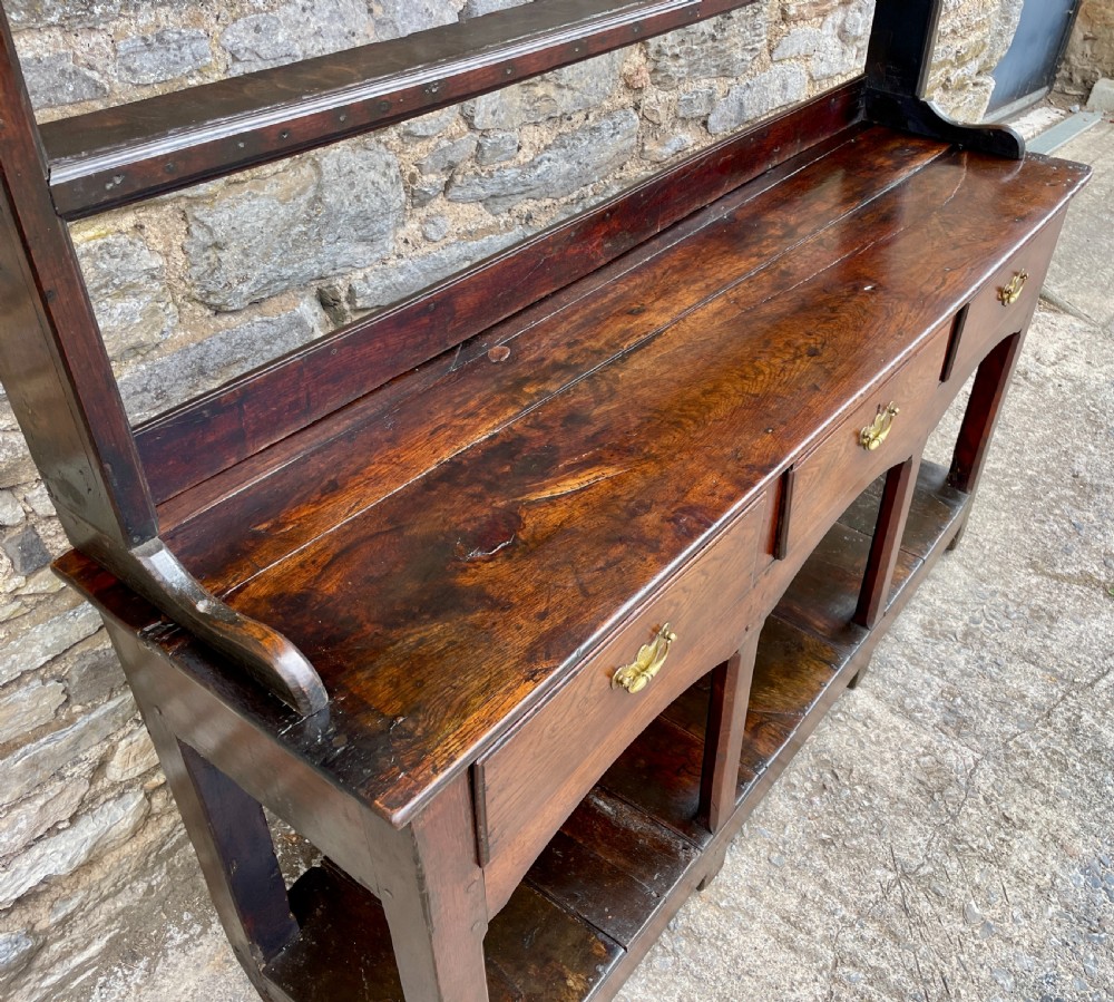 Georgian Oak Potboard Dresser View X