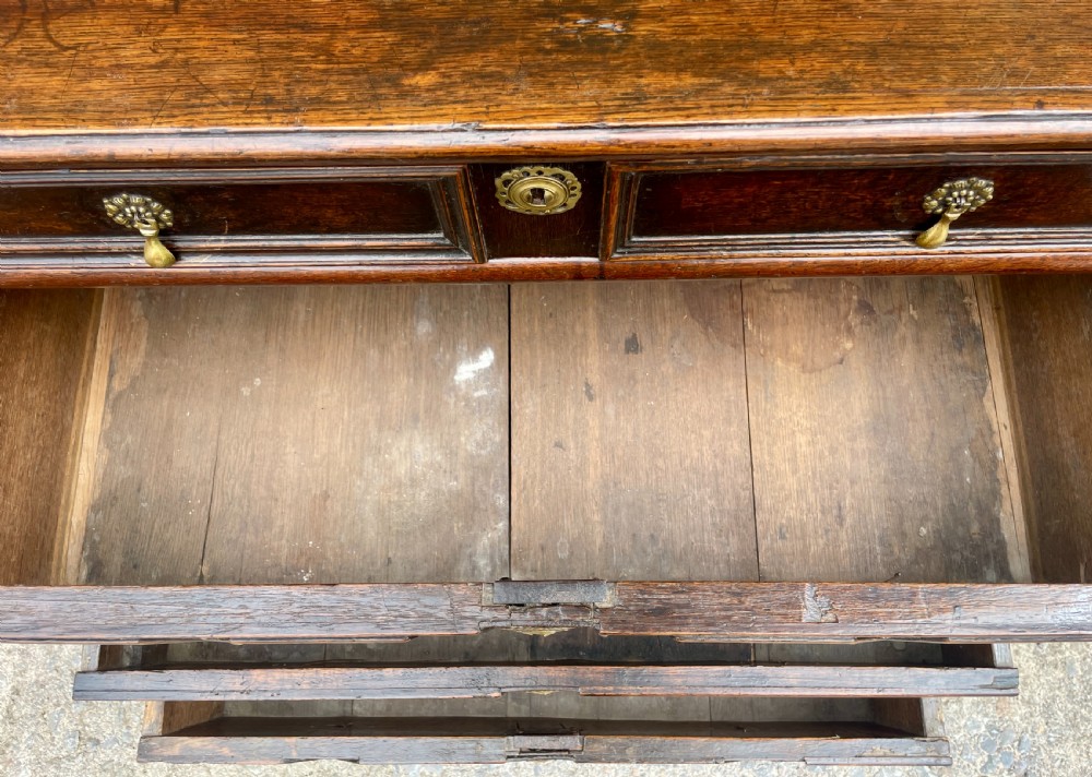 17th Century Oak Chest of Drawers View IX