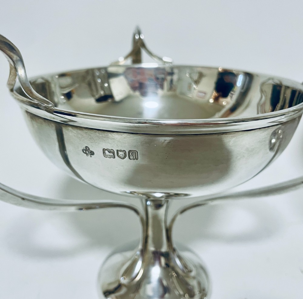 Set of 3 Art Nouveau Silver Centrepiece Bowls View IV