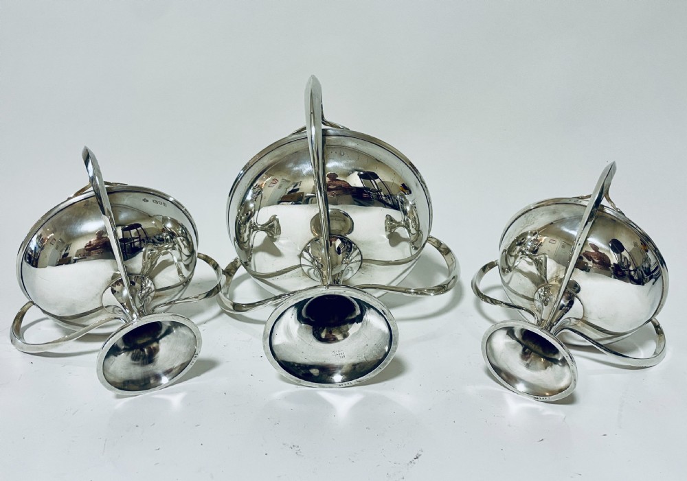 Set of 3 Art Nouveau Silver Centrepiece Bowls View VIII