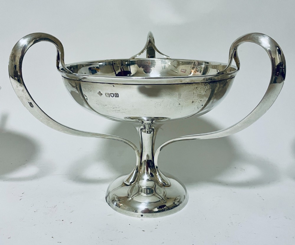 Set of 3 Art Nouveau Silver Centrepiece Bowls View IX