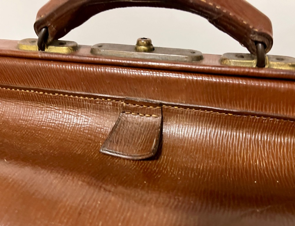 Large Antique Leather Gladstone Bag View VIII