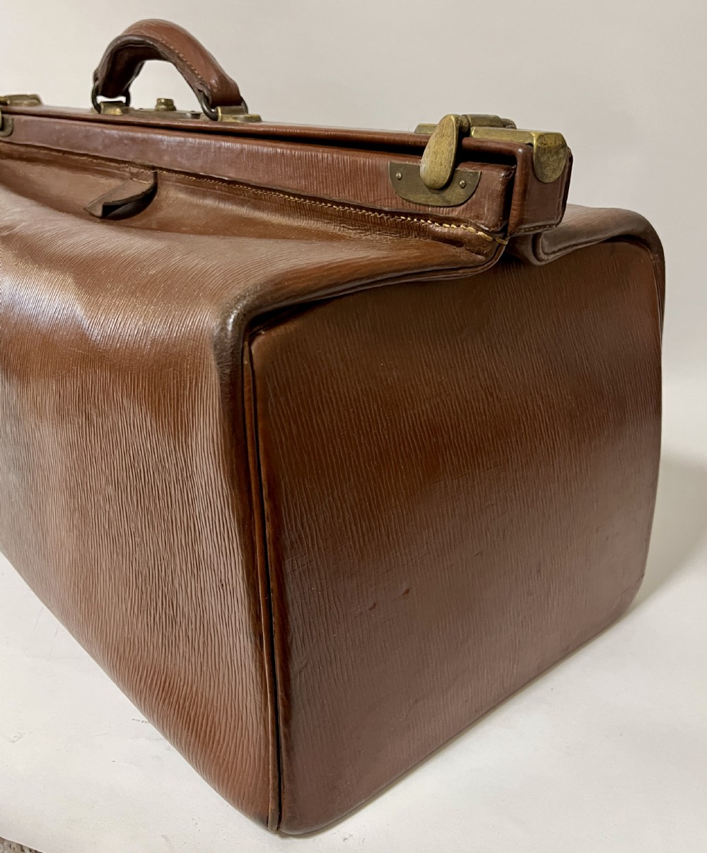 Large Antique Leather Gladstone Bag View IX
