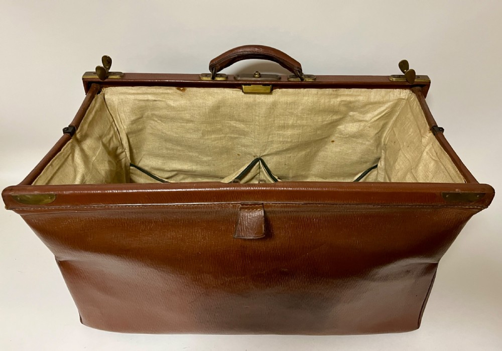 Large Antique Leather Gladstone Bag View X