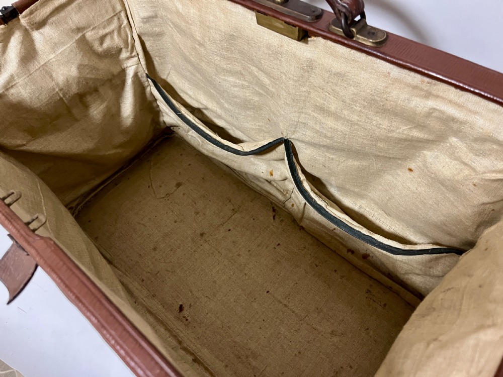 Large Antique Leather Gladstone Bag View XI
