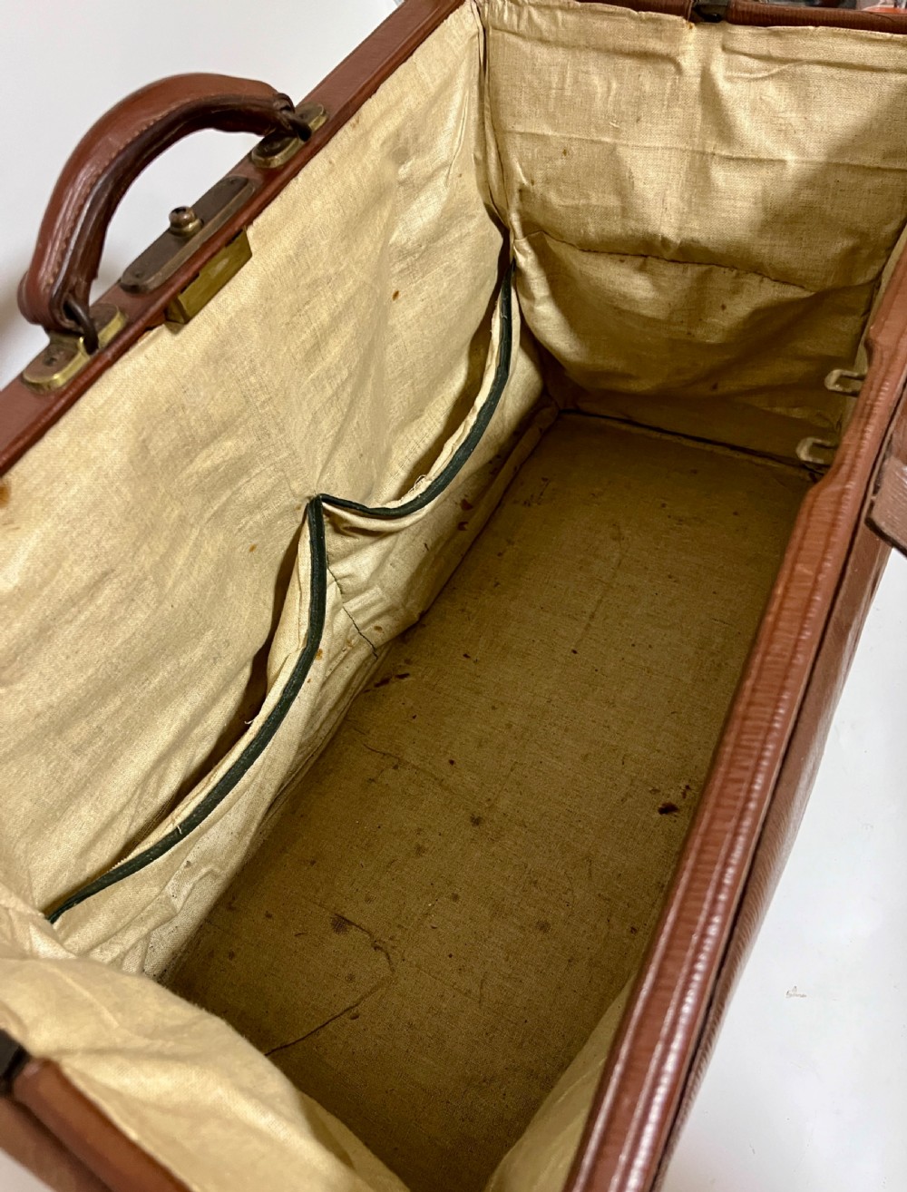 Large Antique Leather Gladstone Bag View XIII