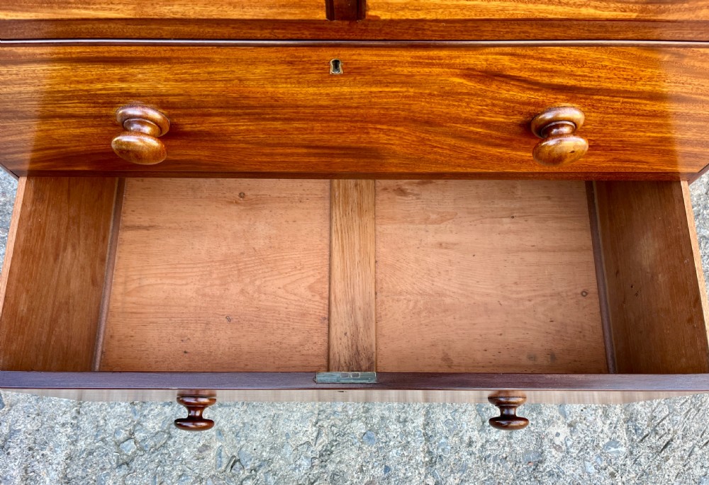 Victorian Mahogany Chest Of Drawers View VIII