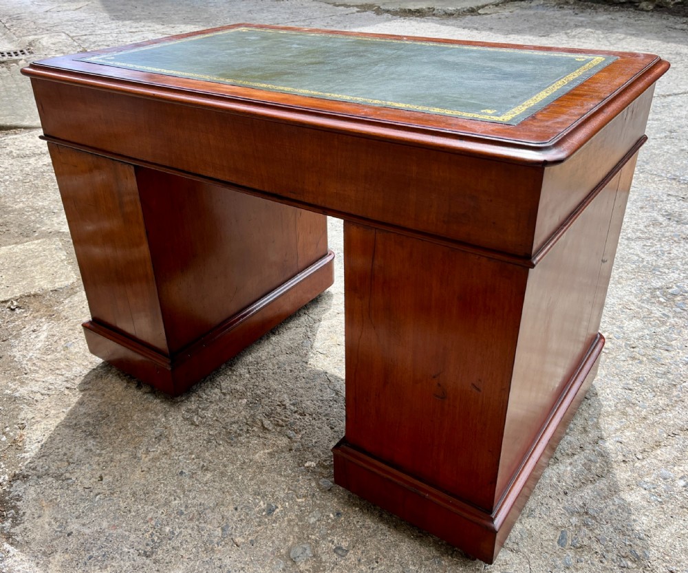 Victorian Mahogany Pedestal Desk View XVII