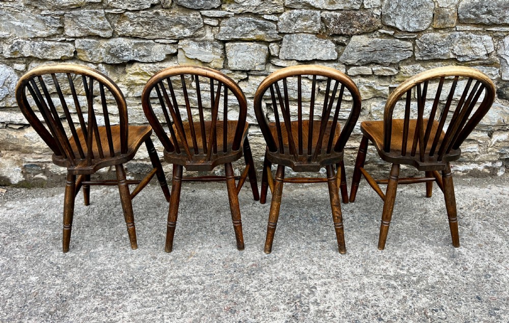 Set of 4 Antique Elm Kitchen Chairs View V