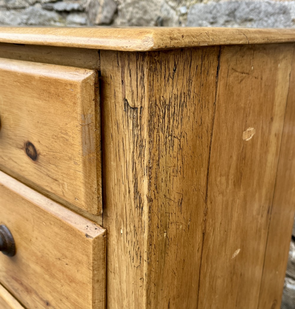 Small Antique Pine Chest of Drawers View VII