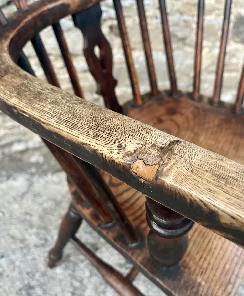 Antique Hoop Back Windsor Chair View IV