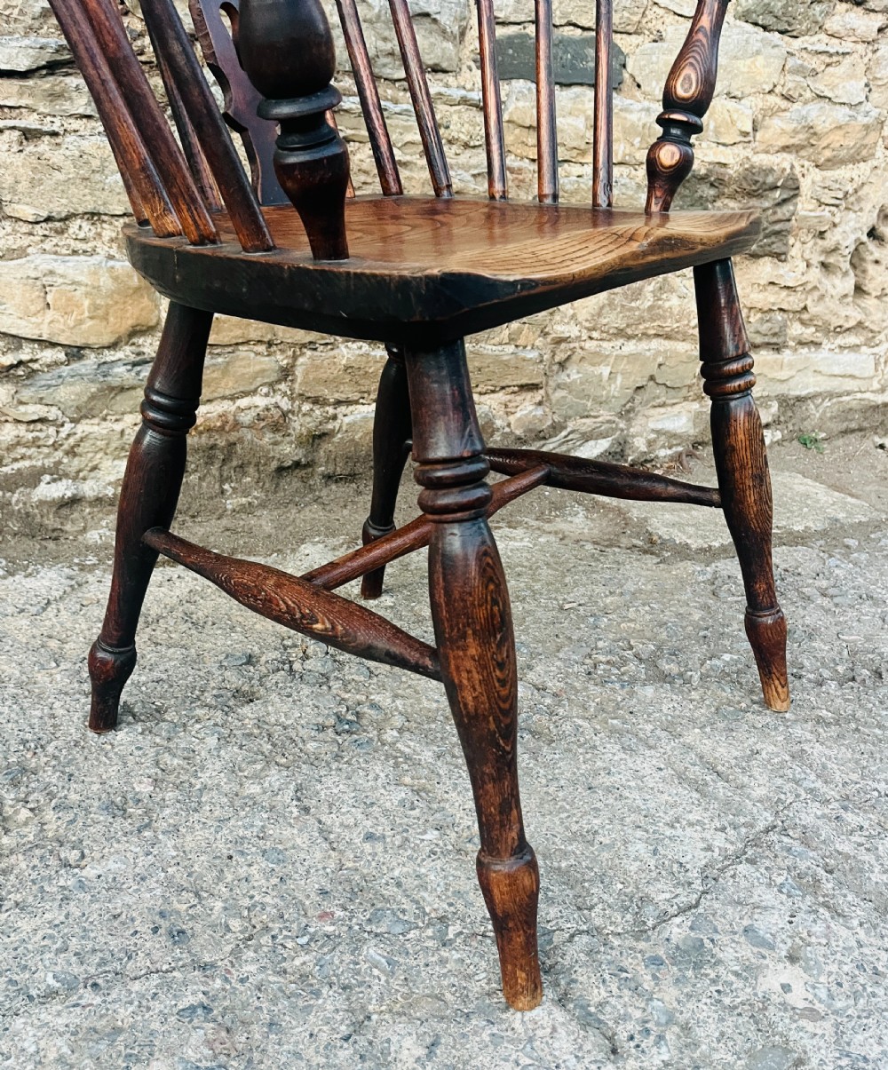 Antique Hoop Back Windsor Chair View VI