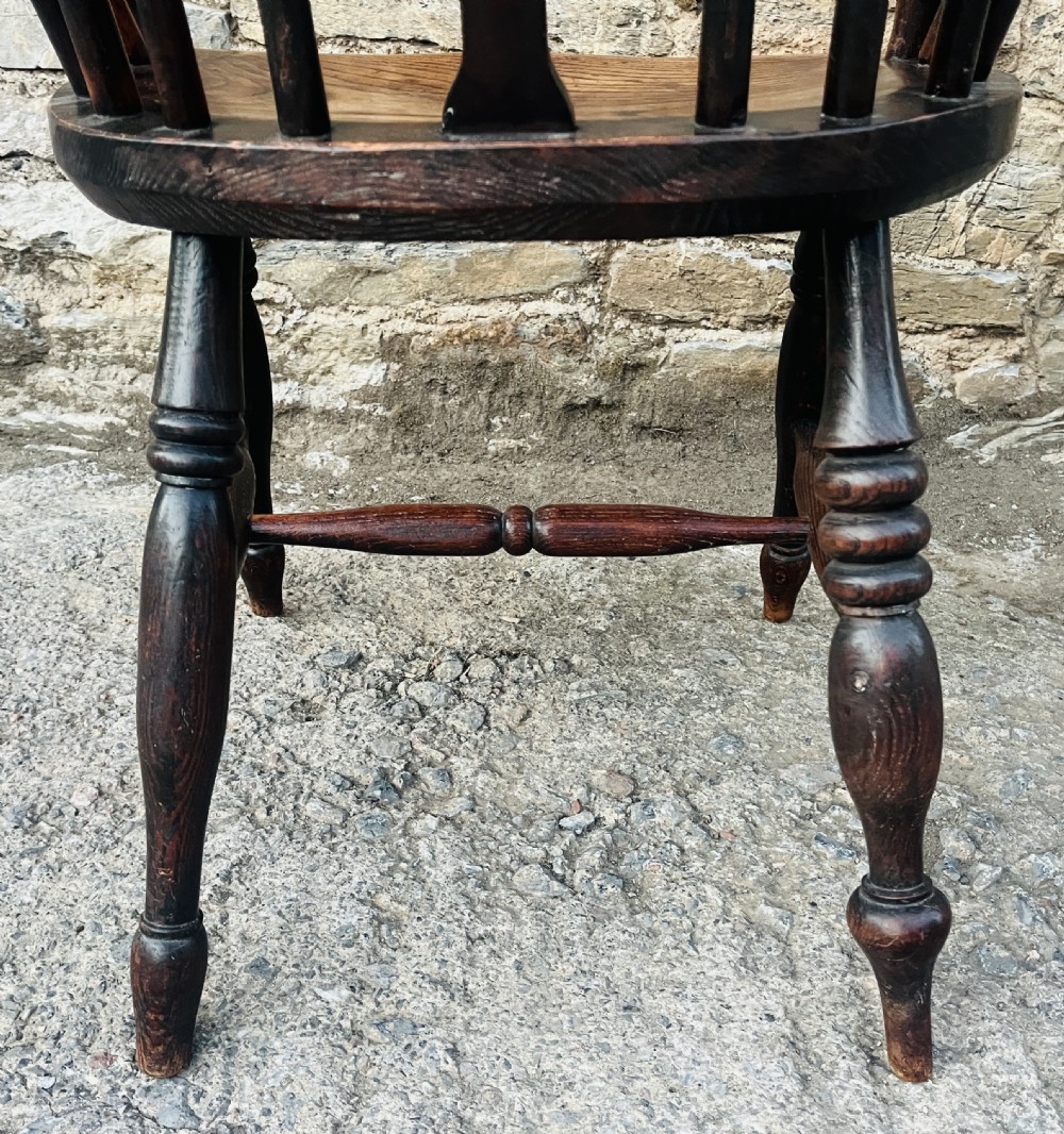 Antique Hoop Back Windsor Chair View VI